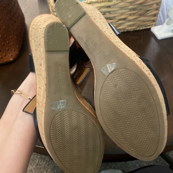 Tommy Hilfiger wedges - almost new - Picture 4 of 4